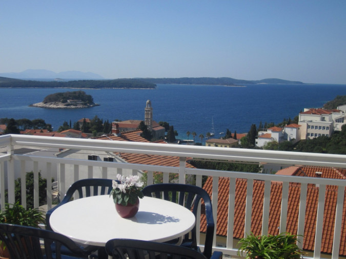 SOBA R1 , Apartmani Kre&scaron;ić Hvar