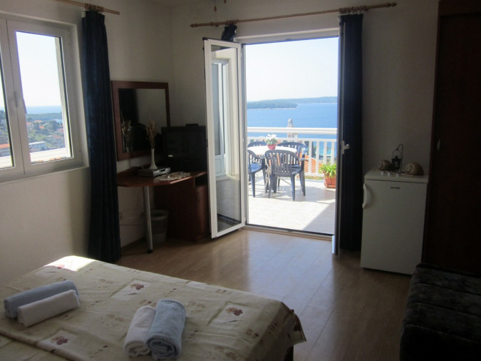 SOBA R1 , Apartmani Kre&scaron;ić Hvar